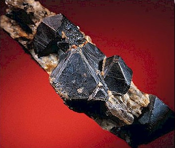 Samarskit (Foto: &reg; Rainer Bode, Haltern)