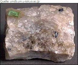 Petalit von der Insel Ut&ouml; (Haninge Kommun, Schweden)