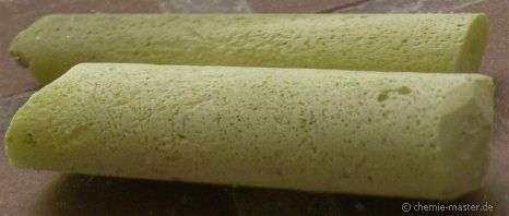 Wei&szlig;er Phosphor in Stangenform