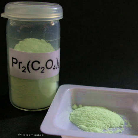 Lauchgr&uuml;nes Praseodymoxalat