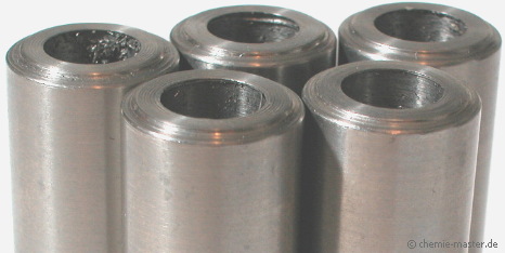 Rohrst&uuml;cke aus reinem Titan.